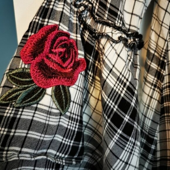 Design Lab by Lord & Taylor Plaid Off the Shoulder Blouse - Sz S - Picture 5 of 8